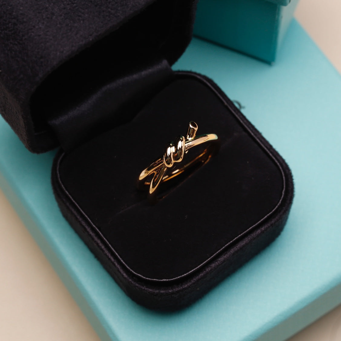 Knot Ring Pink Gold – LUX VERSE Luxury Designer Fashion Outlet
