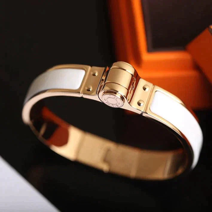 Chaines Hinged Bracelet 12mm – LUX VERSE Luxury Designer Fashion Outlet