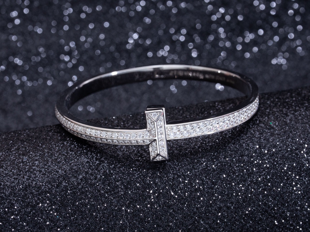 Wide Diamonds Hinged Bangle Silver – LUX VERSE Luxury Designer Fashion Outlet