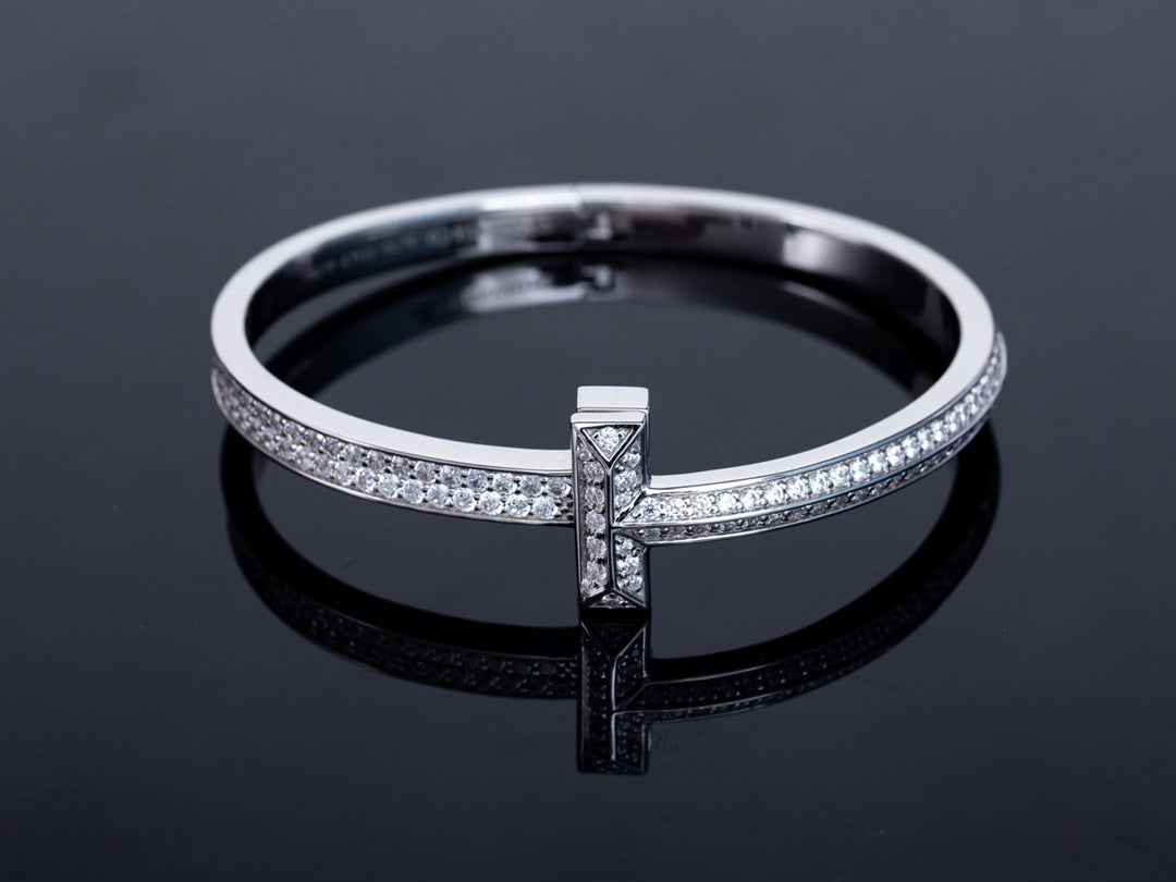 Wide Diamonds Hinged Bangle Silver – LUX VERSE Luxury Designer Fashion Outlet