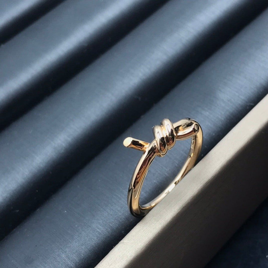 Knot Ring 1.2mm – LUX VERSE Luxury Designer Fashion Outlet