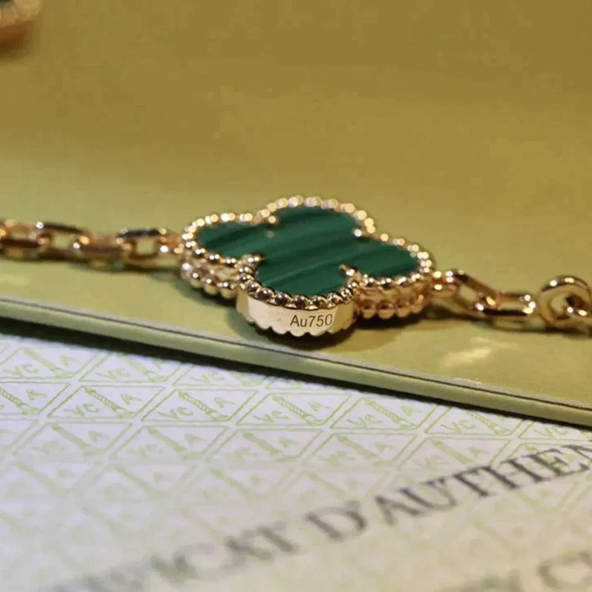 Clover 5 Motifs Malachite Bracelet – LUX VERSE Luxury Designer Fashion Outlet