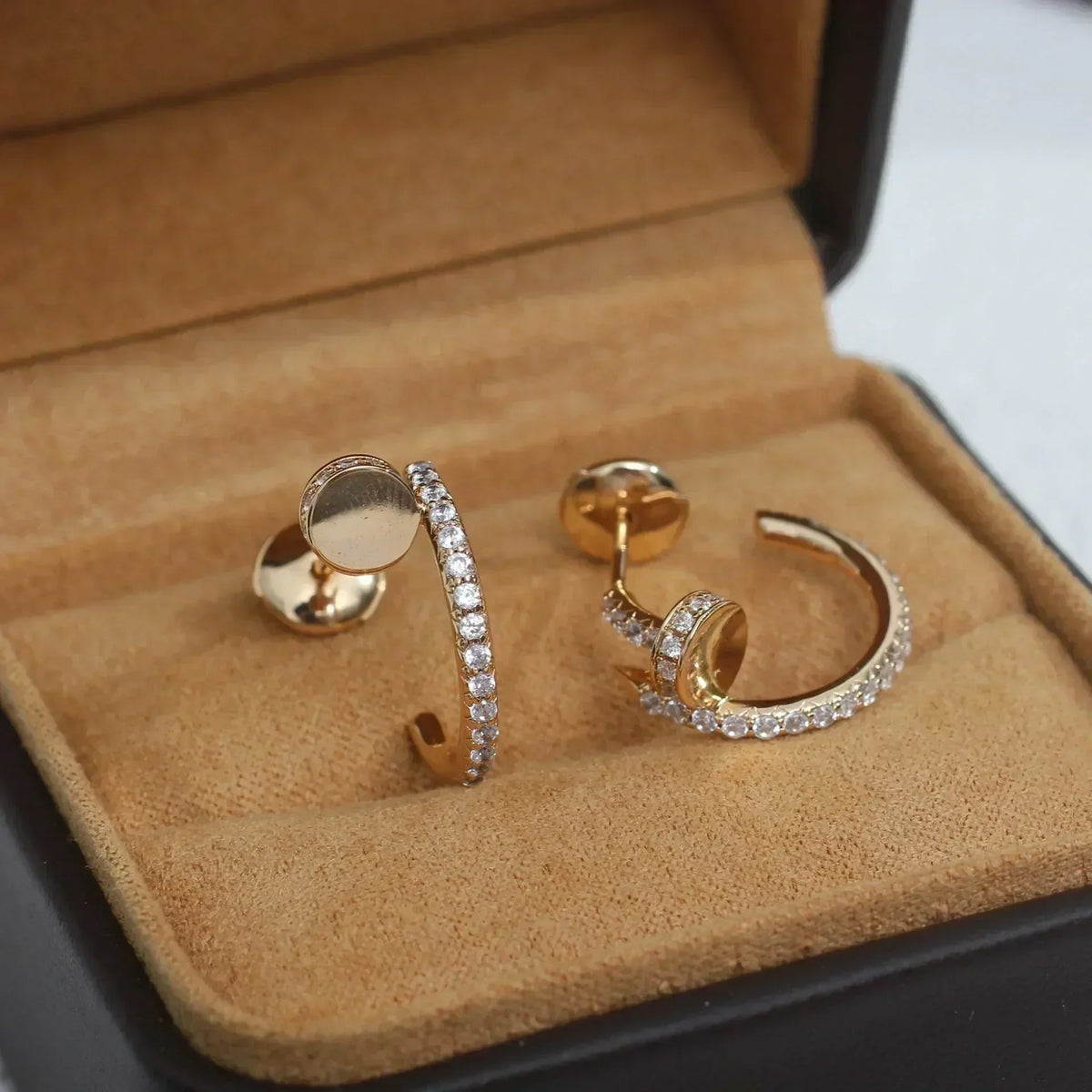 Juste Earrings 12.75mm  Diamond Rose Gold – LUX VERSE Luxury Designer Fashion Outlet