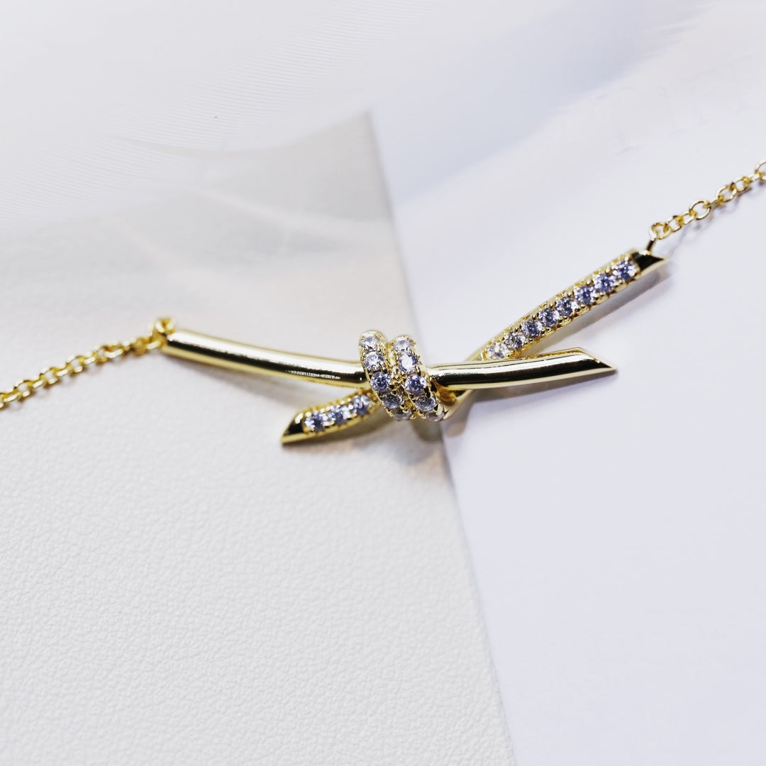Knot Necklace Gold Diamonds – LUX VERSE Luxury Designer Fashion Outlet