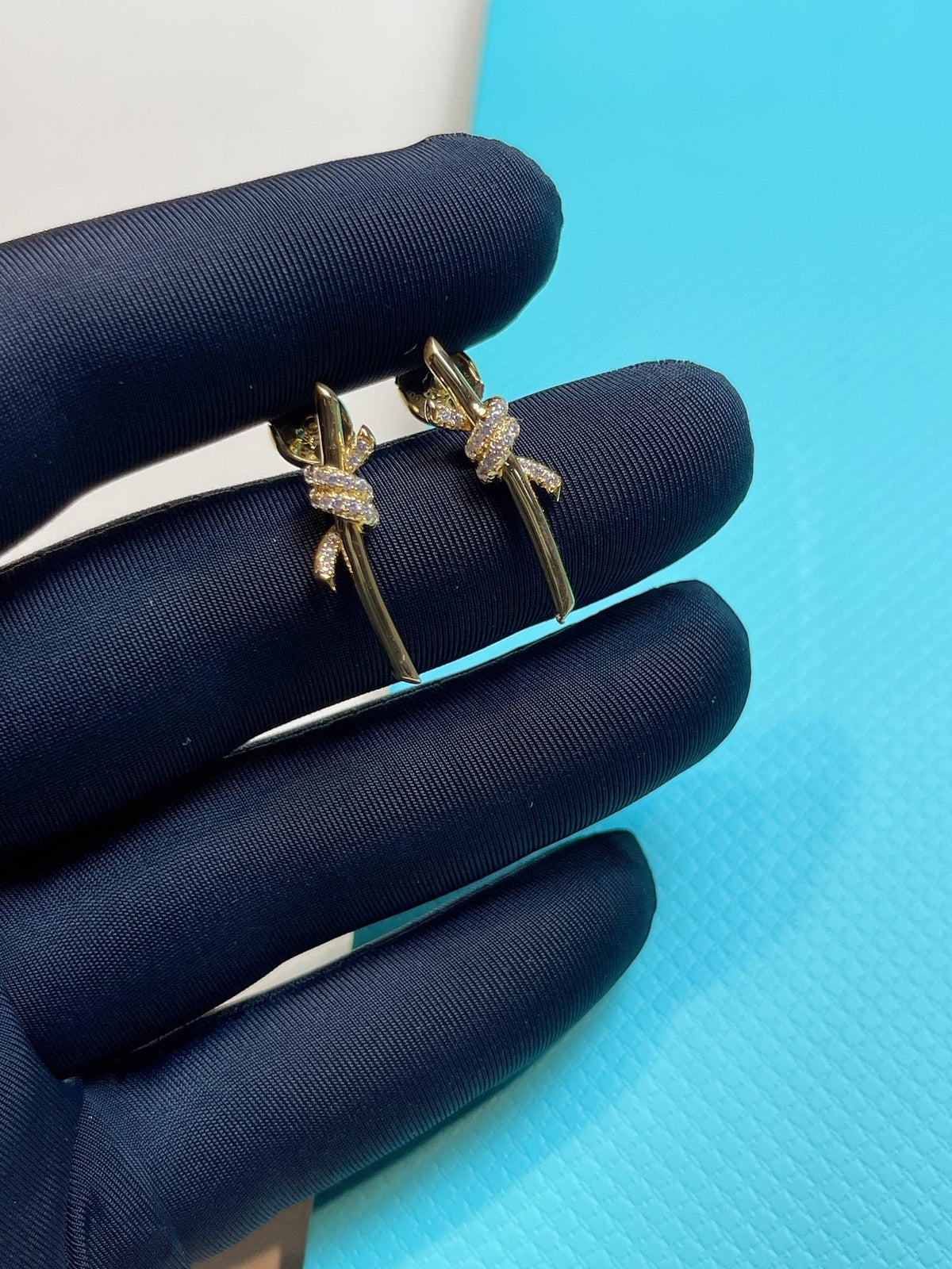 Knot Earrings Gold Diamond – LUX VERSE Luxury Designer Fashion Outlet