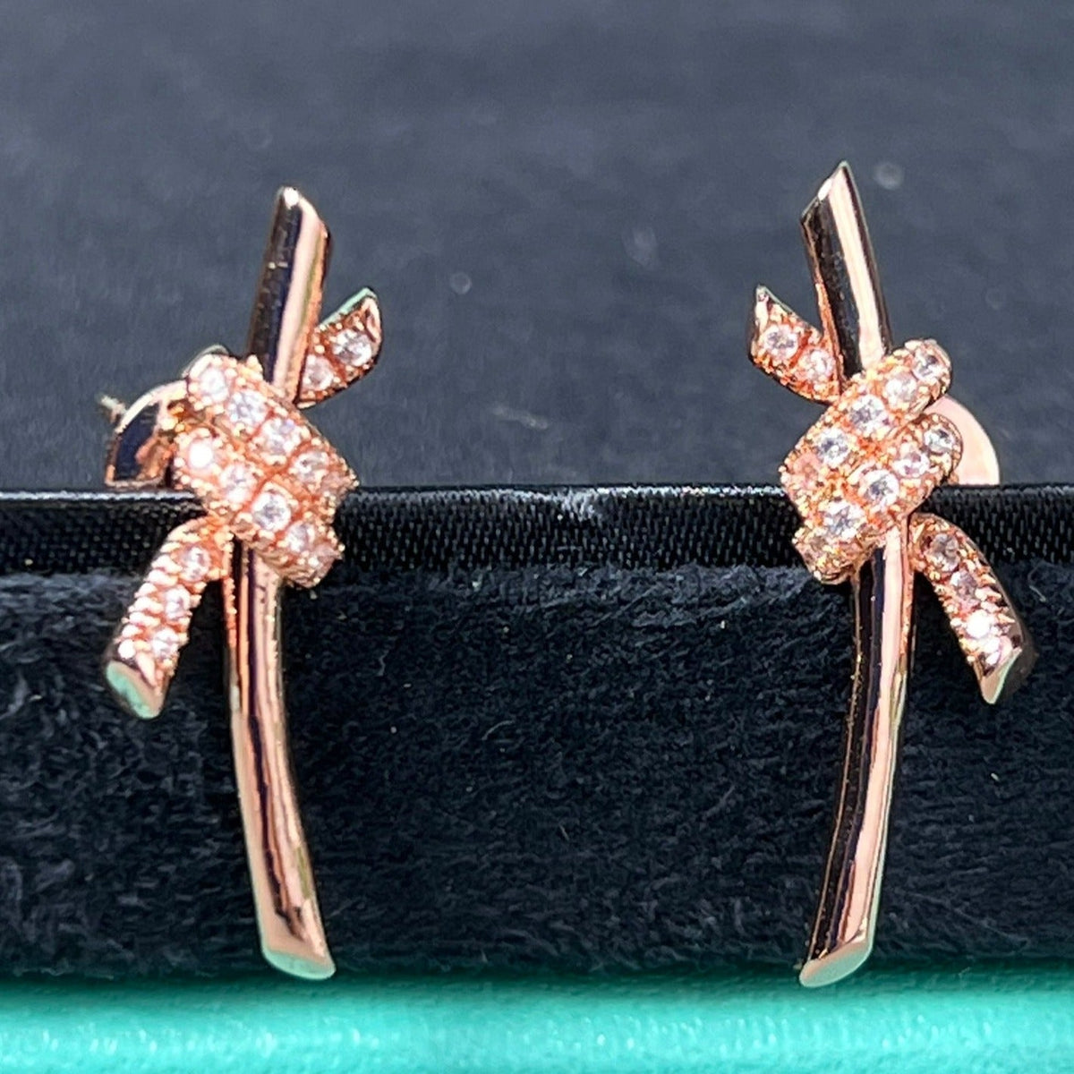 Knot Earrings Rose Gold Diamond – LUX VERSE Luxury Designer Fashion Outlet