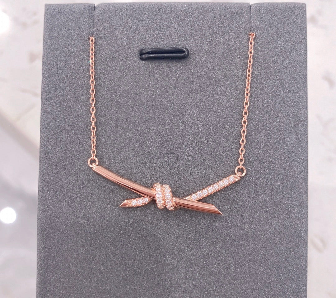 Knot Necklace Diamonds – LUX VERSE Luxury Designer Fashion Outlet