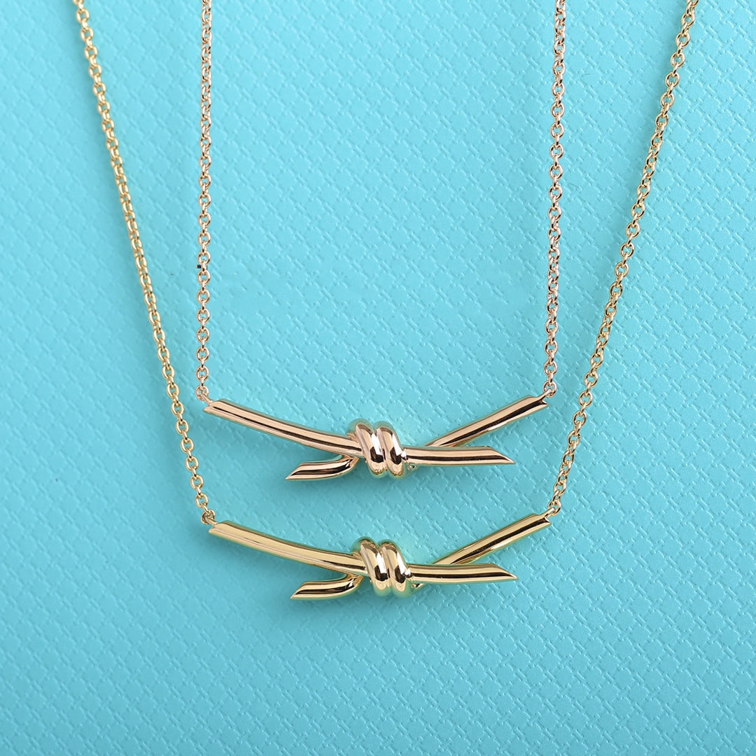 Knot Necklace Gold – LUX VERSE Luxury Designer Fashion Outlet