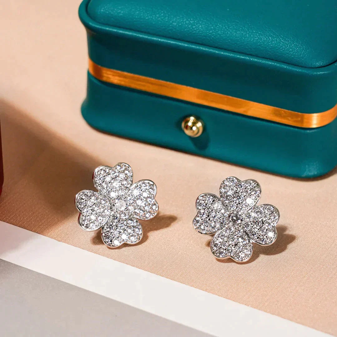 Clover 1 Motifs Diamond Earrings Silver – LUX VERSE Luxury Designer Fashion Outlet