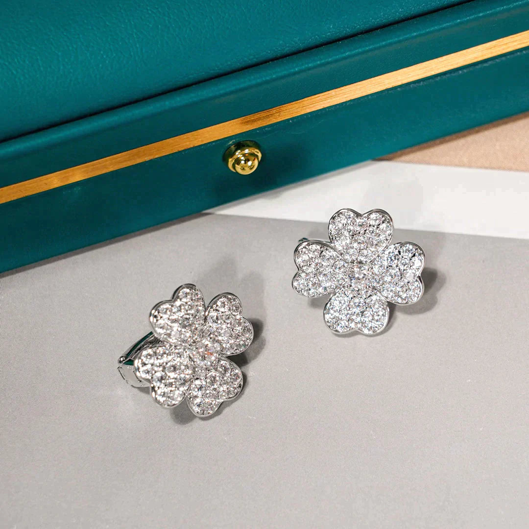 Clover 1 Motifs Diamond Earrings Silver – LUX VERSE Luxury Designer Fashion Outlet
