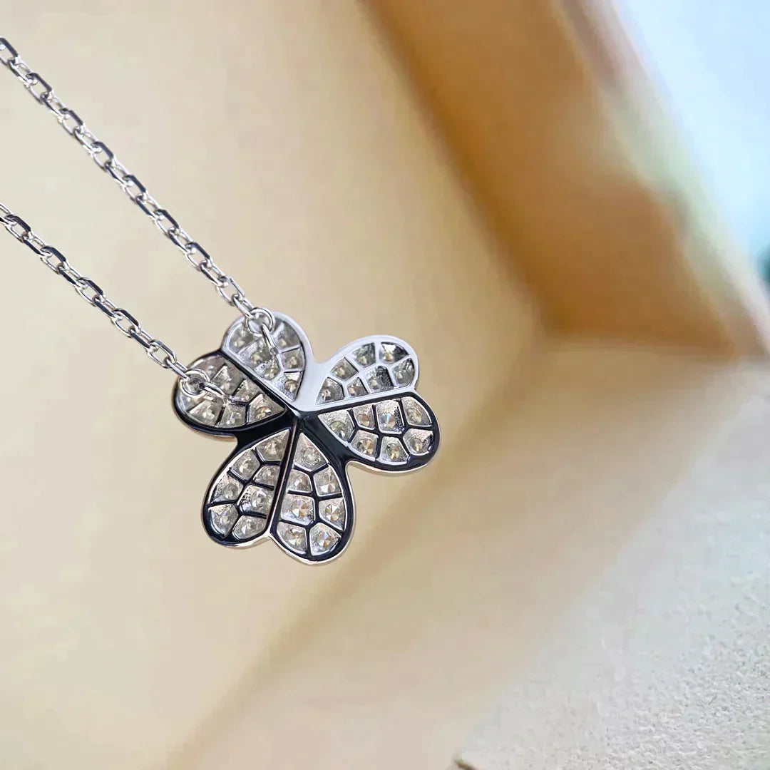 Clover Diamond Necklace Silver – LUX VERSE Luxury Designer Fashion Outlet
