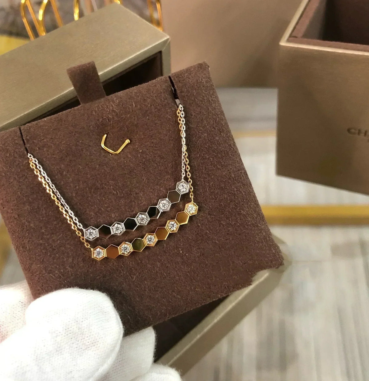 Bee Love Necklace Diamond – LUX VERSE Luxury Designer Fashion Outlet
