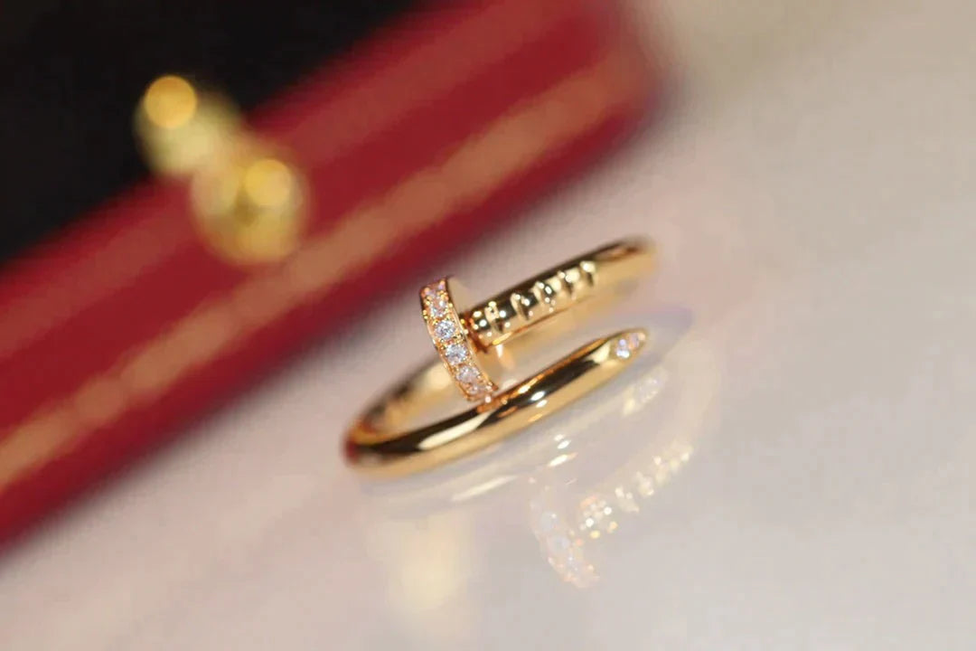 Juste Ring 2.65mm Gold Diamond – LUX VERSE Luxury Designer Fashion Outlet
