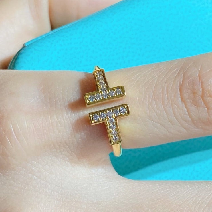 T Wire Ring Diamond Gold – LUX VERSE Luxury Designer Fashion Outlet