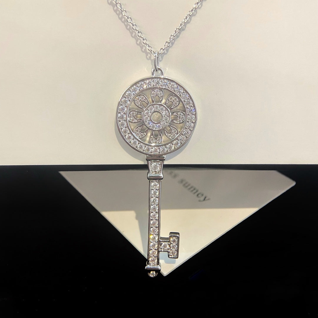 Petal Key Pedant – LUX VERSE Luxury Designer Fashion Outlet