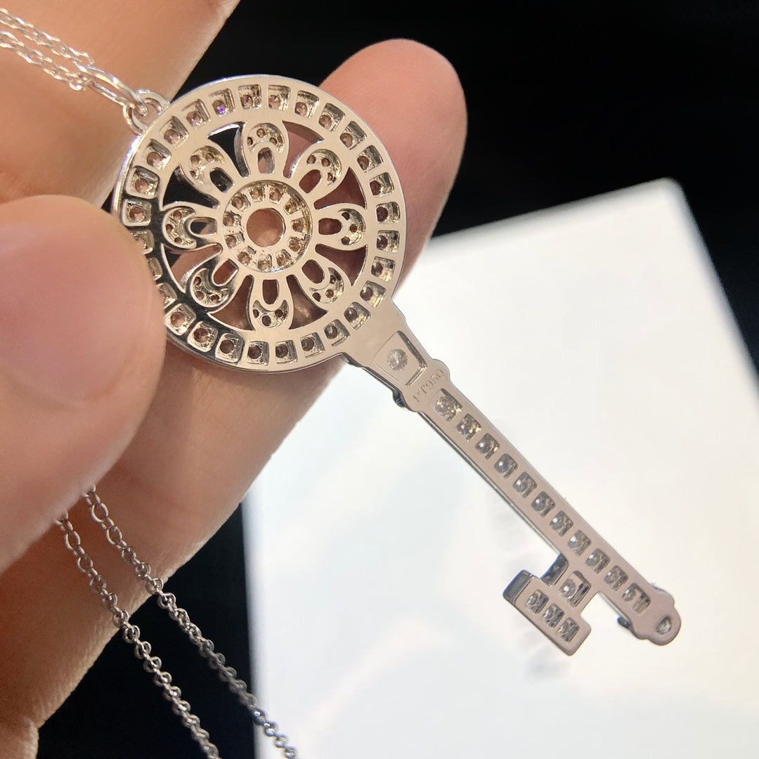 Petal Key Pedant – LUX VERSE Luxury Designer Fashion Outlet