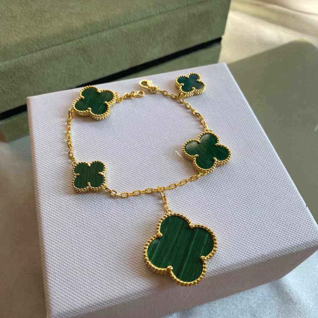 Magic Clover 5 Motifs Malachite Bracelet – LUX VERSE Luxury Designer Fashion Outlet