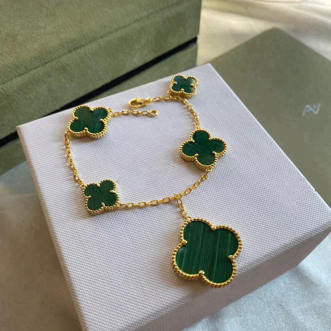 Magic Clover 5 Motifs Malachite Bracelet – LUX VERSE Luxury Designer Fashion Outlet