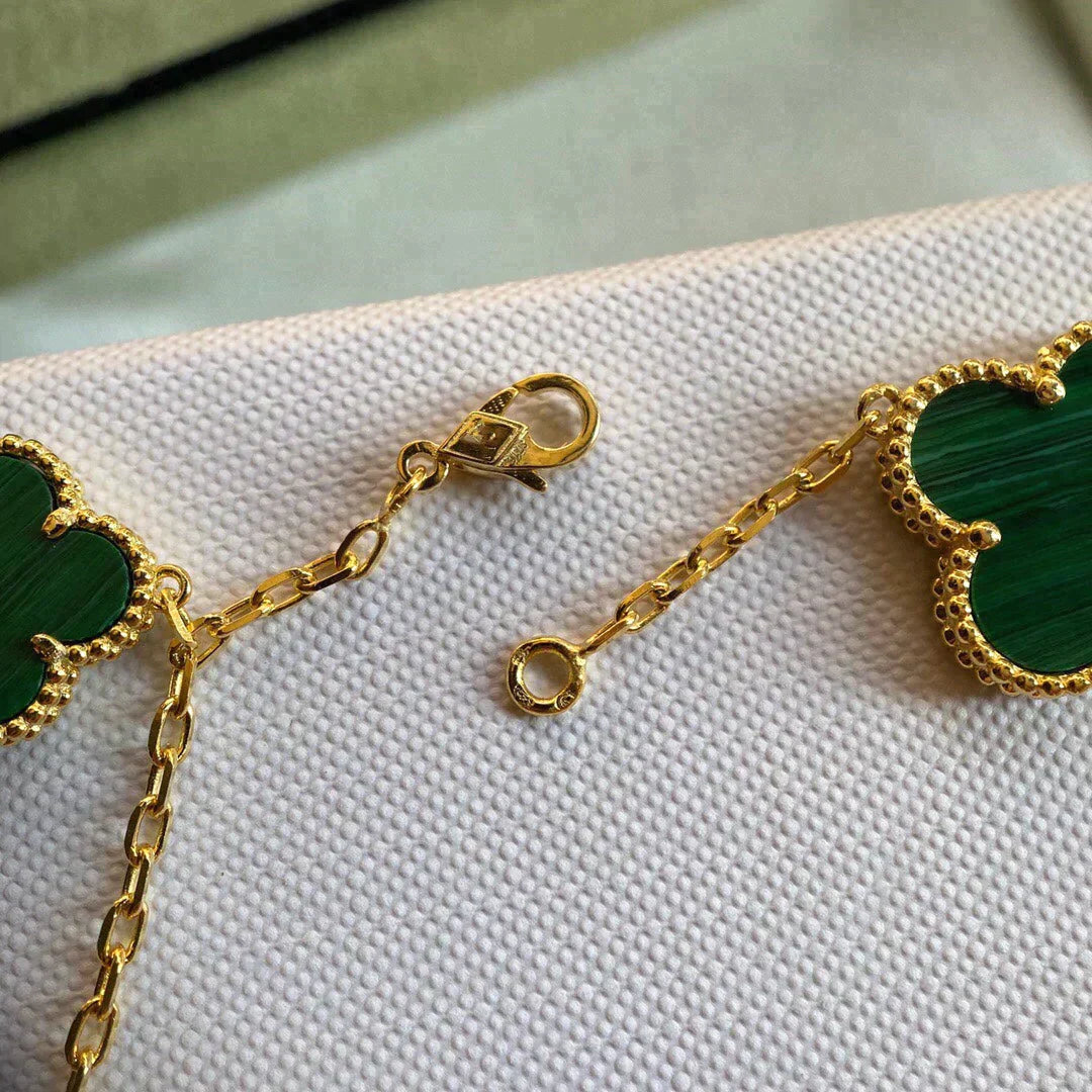Magic Clover 5 Motifs Malachite Bracelet – LUX VERSE Luxury Designer Fashion Outlet
