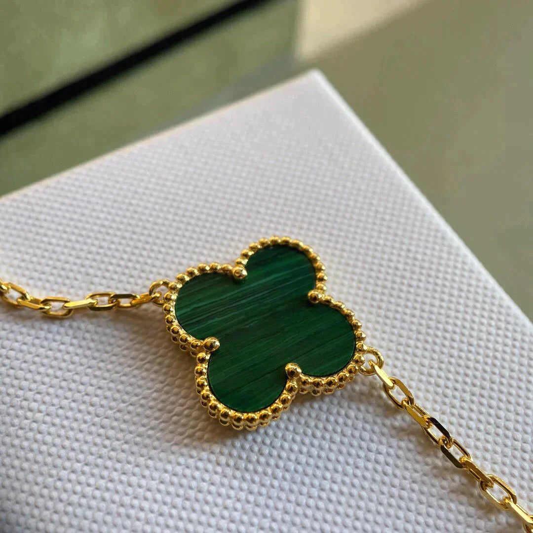 Magic Clover 5 Motifs Malachite Bracelet – LUX VERSE Luxury Designer Fashion Outlet