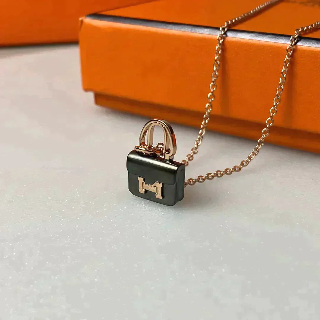 Constance Black Pedant Rose Gold Necklace – LUX VERSE Luxury Designer Fashion Outlet