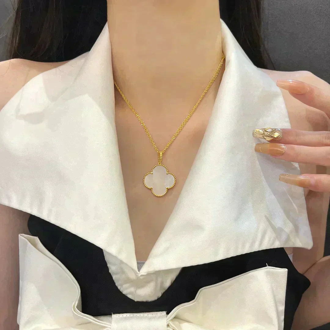 Clover Large 25mm Mother of Pearl Necklace – LUX VERSE Luxury Designer Fashion Outlet