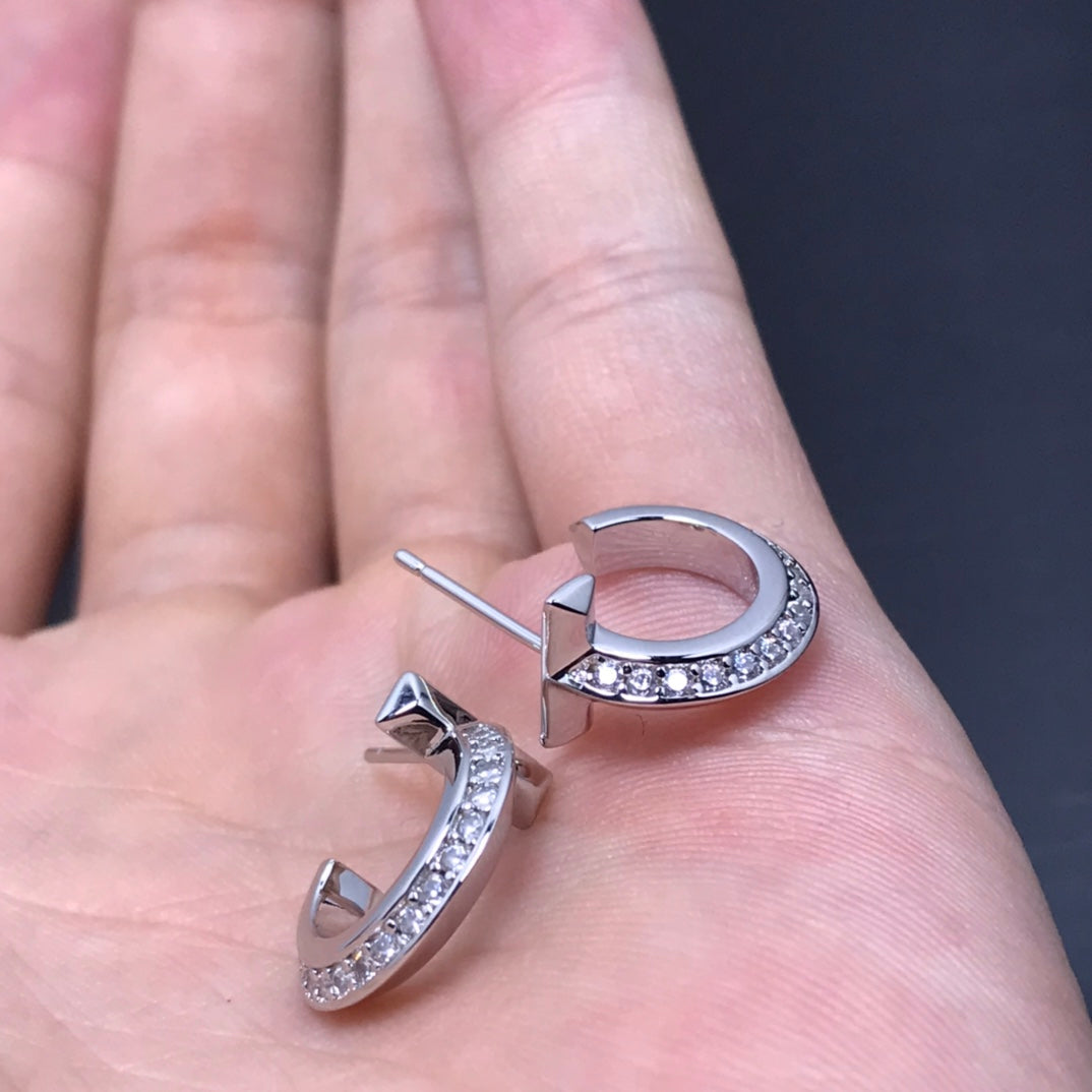 T Hoop Diamond Earrings – LUX VERSE Luxury Designer Fashion Outlet