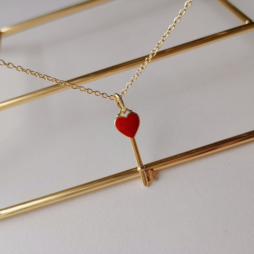 Key Pedant Carnelian Heart Gold – LUX VERSE Luxury Designer Fashion Outlet
