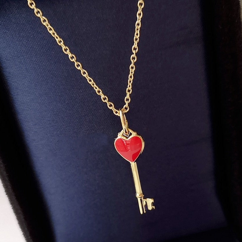 Key Pedant Carnelian Heart Gold – LUX VERSE Luxury Designer Fashion Outlet