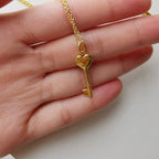 Key Pedant Carnelian Heart Gold – LUX VERSE Luxury Designer Fashion Outlet