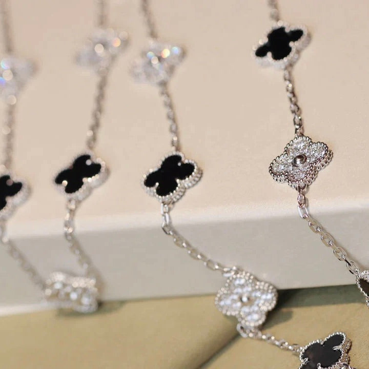 Clover 20 Motifs Onyx Diamond Necklace Silver – LUX VERSE Luxury Designer Fashion Outlet