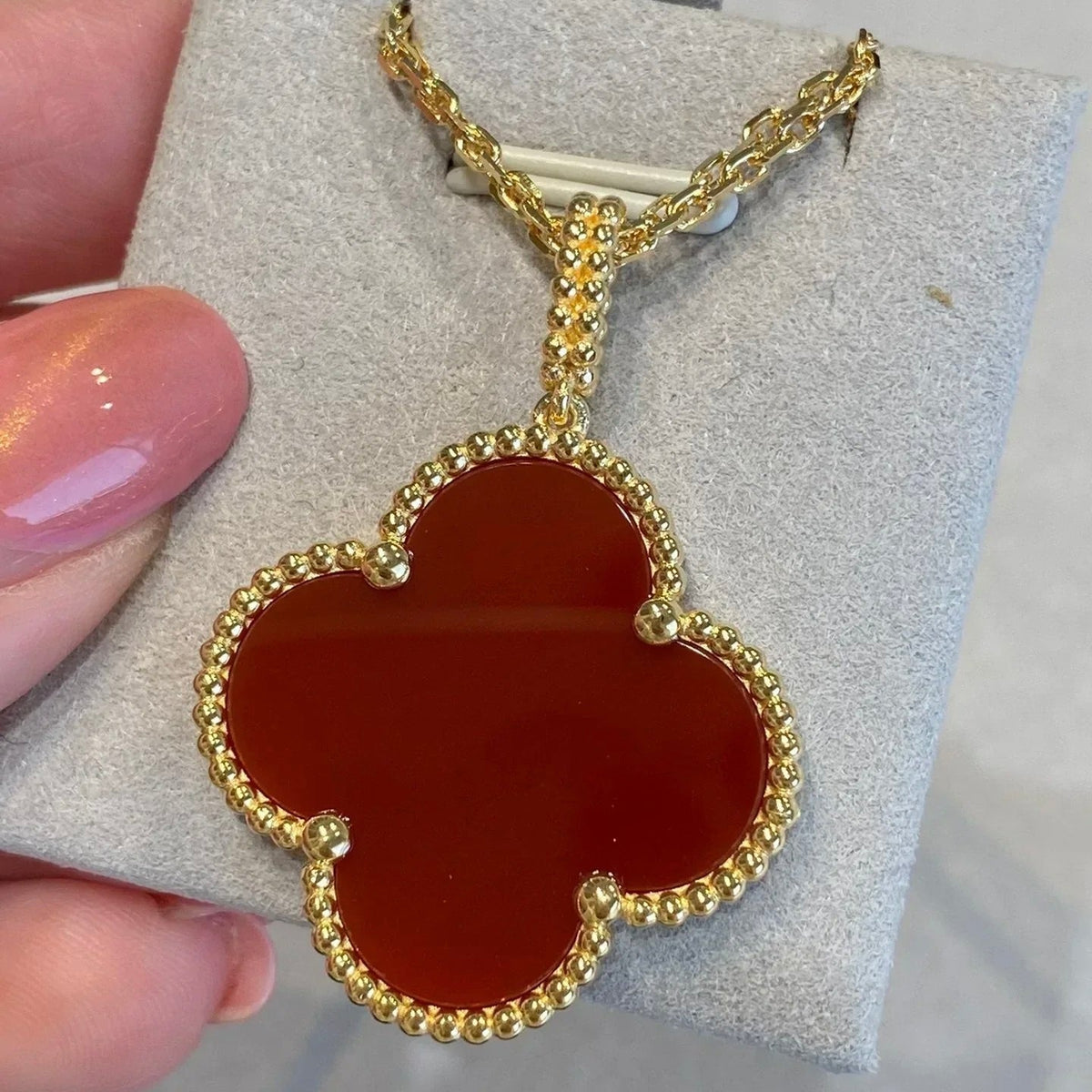 Clover Large 25mm Carnelian Necklace – LUX VERSE Luxury Designer Fashion Outlet