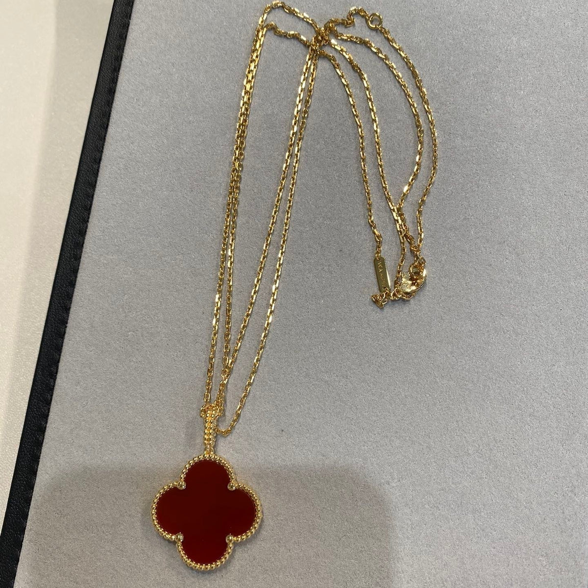 Clover Large 25mm Carnelian Necklace – LUX VERSE Luxury Designer Fashion Outlet