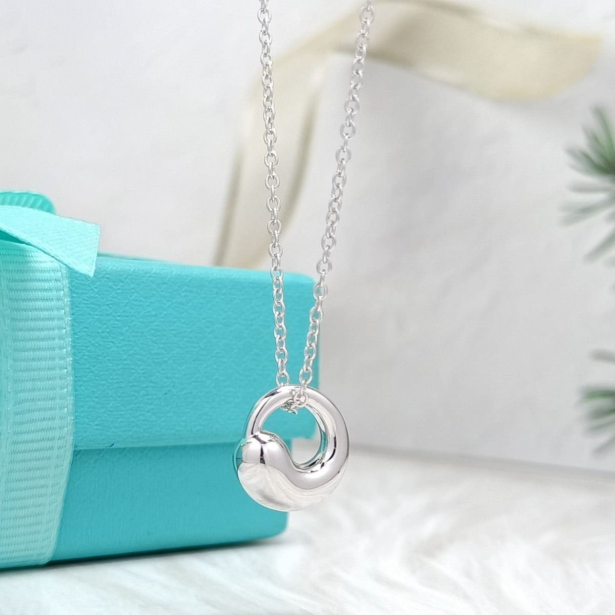 Snail Pedant Silver Necklace – LUX VERSE Luxury Designer Fashion Outlet