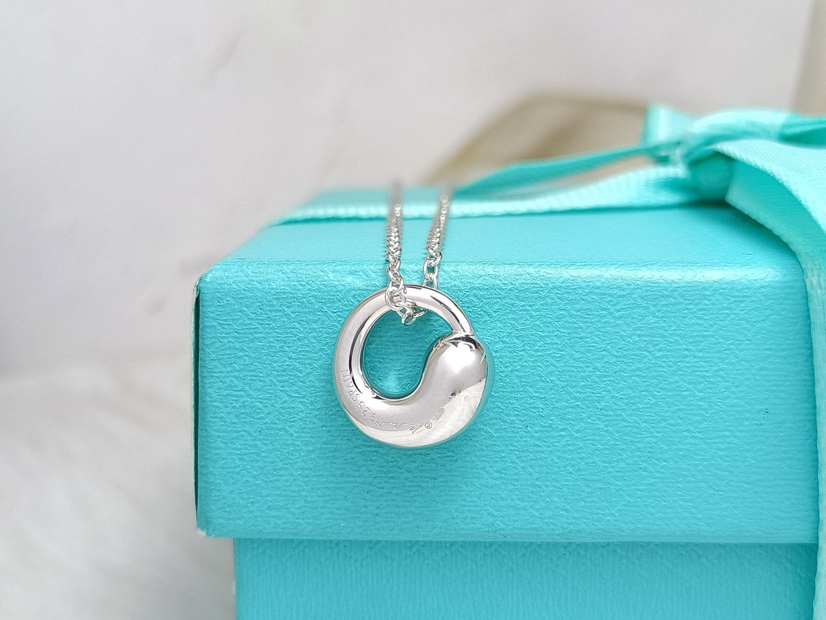 Snail Pedant Silver Necklace – LUX VERSE Luxury Designer Fashion Outlet