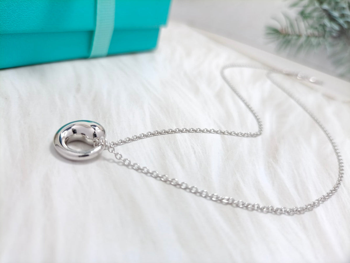 Snail Pedant Silver Necklace – LUX VERSE Luxury Designer Fashion Outlet