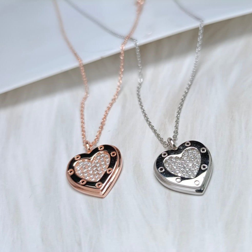 Heart Diamonds Pedant Necklace – LUX VERSE Luxury Designer Fashion Outlet