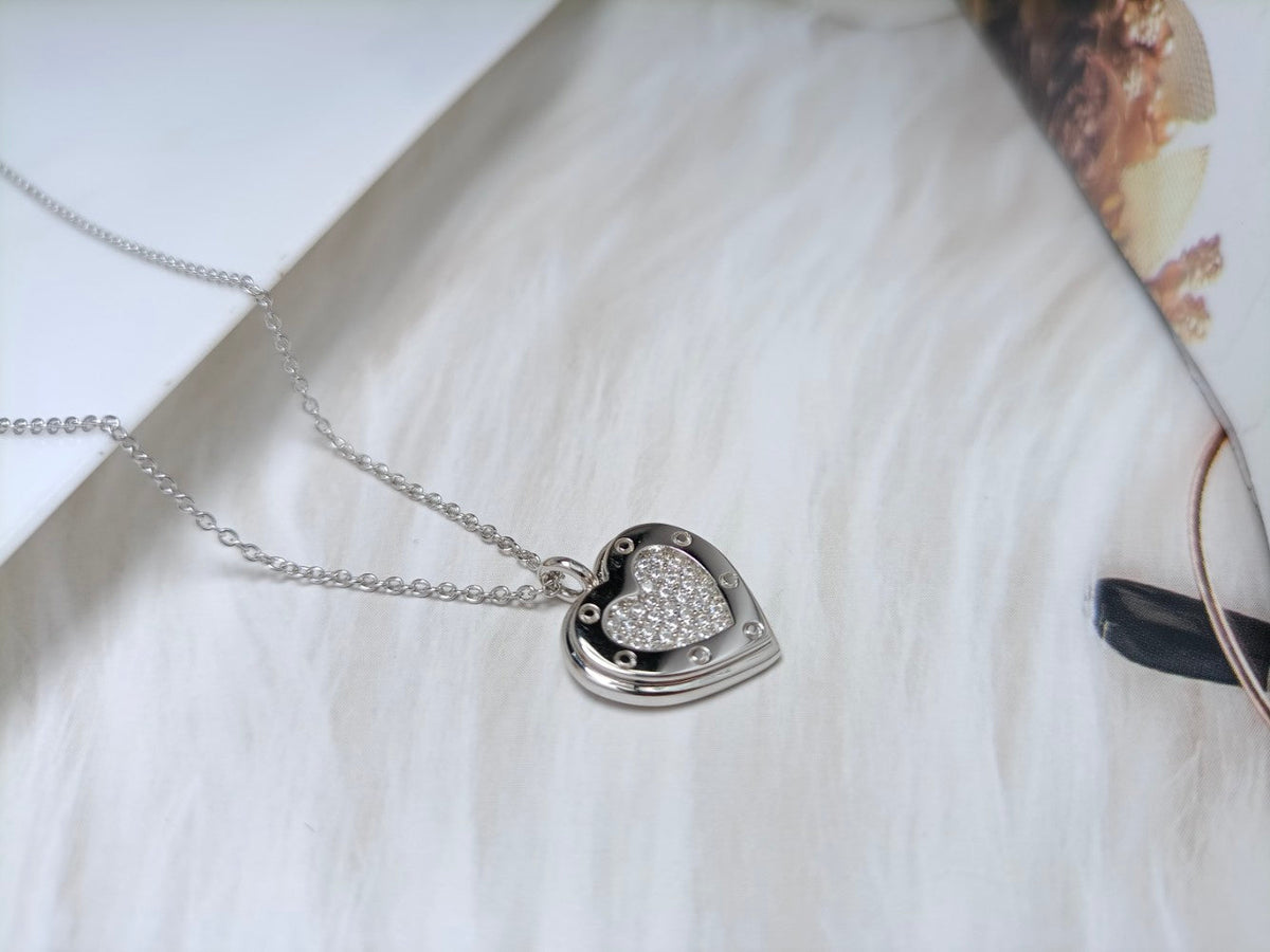 Heart Diamonds Pedant Necklace – LUX VERSE Luxury Designer Fashion Outlet