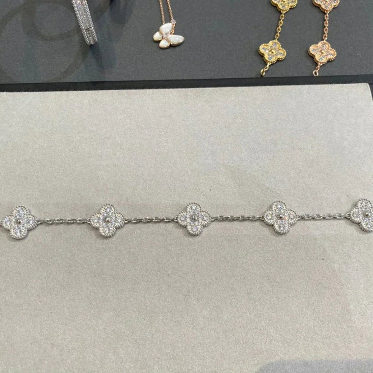 Clover 5 Motifs  Diamond Bracelet Silver – LUX VERSE Luxury Designer Fashion Outlet