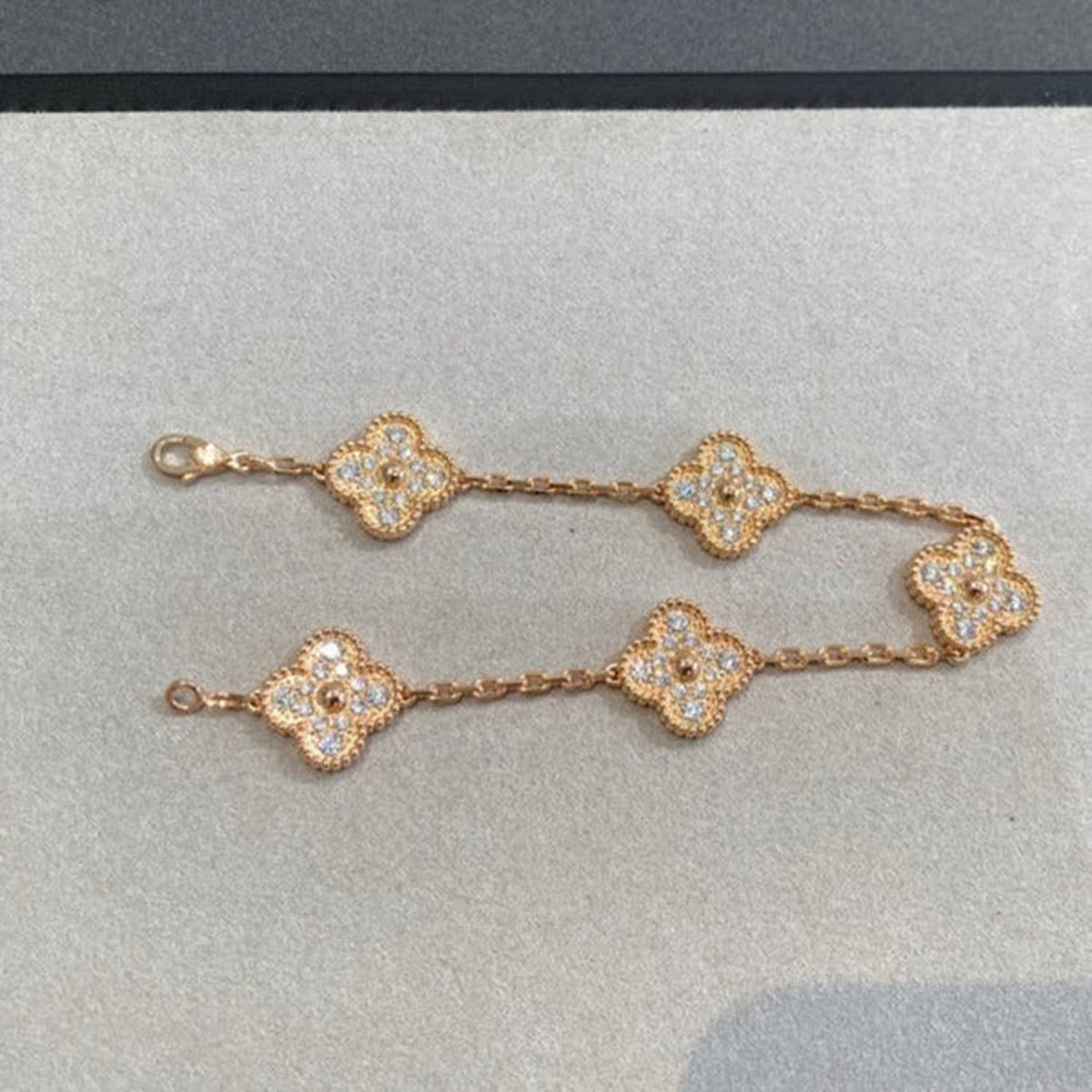 Clover 5 Motifs  Full Diamond Bracelet – LUX VERSE Luxury Designer Fashion Outlet