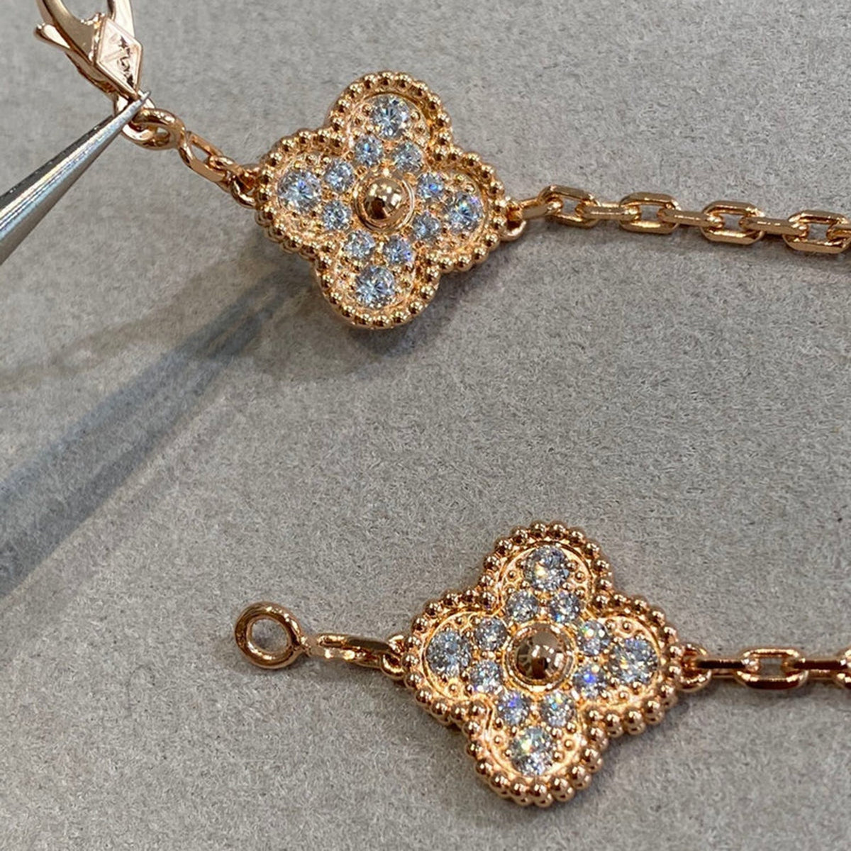 Clover 5 Motifs  Full Diamond Bracelet – LUX VERSE Luxury Designer Fashion Outlet