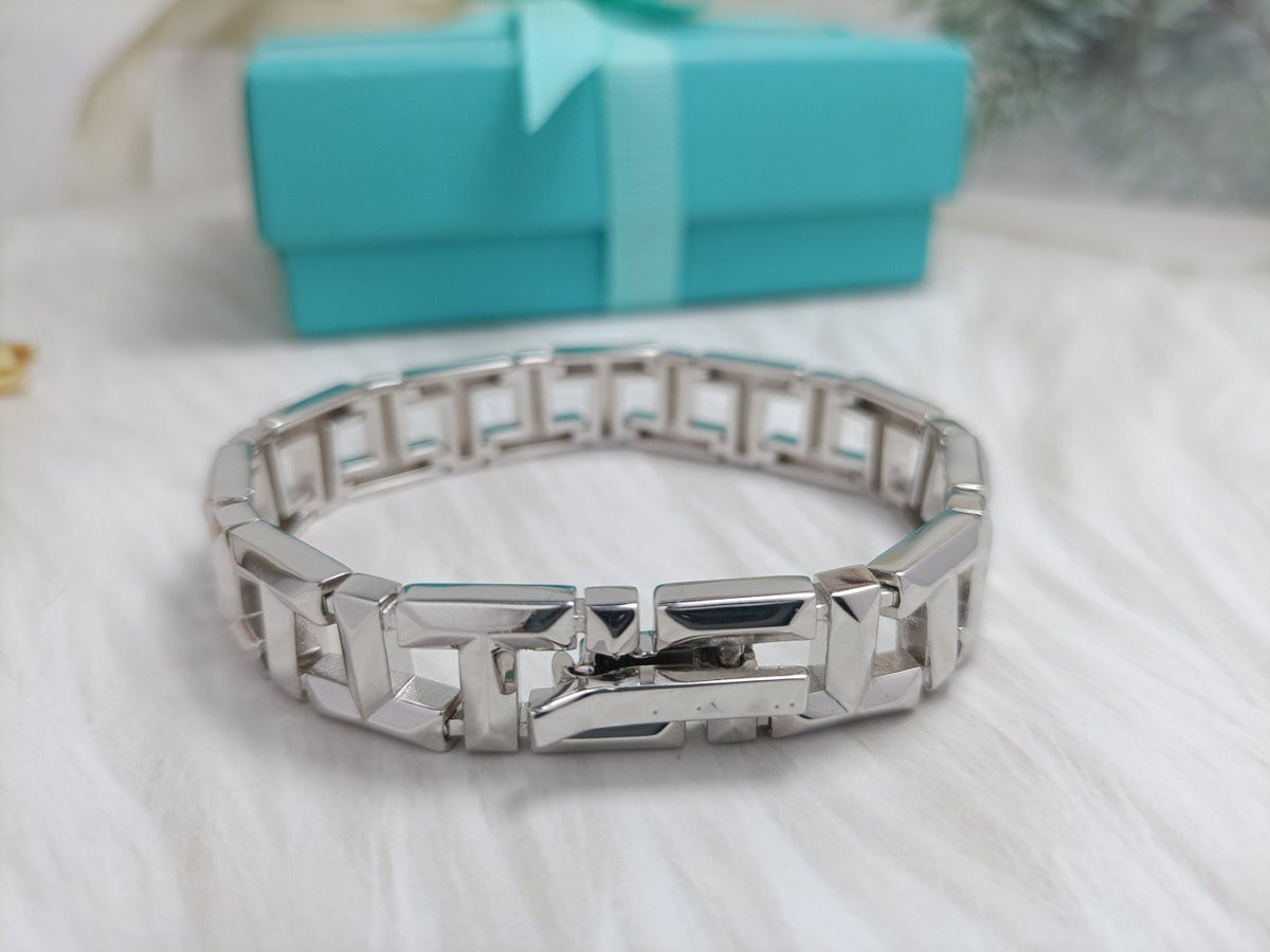 T True Narrow Bracelet – LUX VERSE Luxury Designer Fashion Outlet