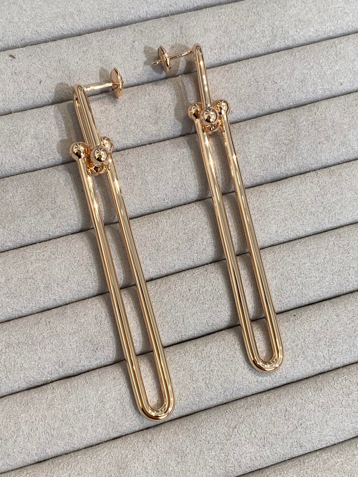 Hardwear Double Long Link Earrings – LUX VERSE Luxury Designer Fashion Outlet