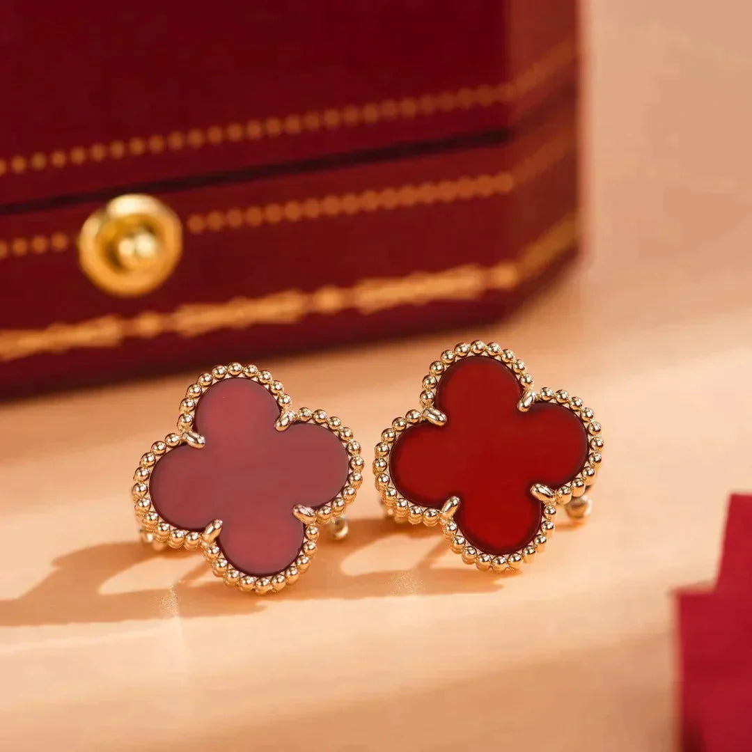 Clover Medium 1 Motifs Carnelian  Earrings – LUX VERSE Luxury Designer Fashion Outlet