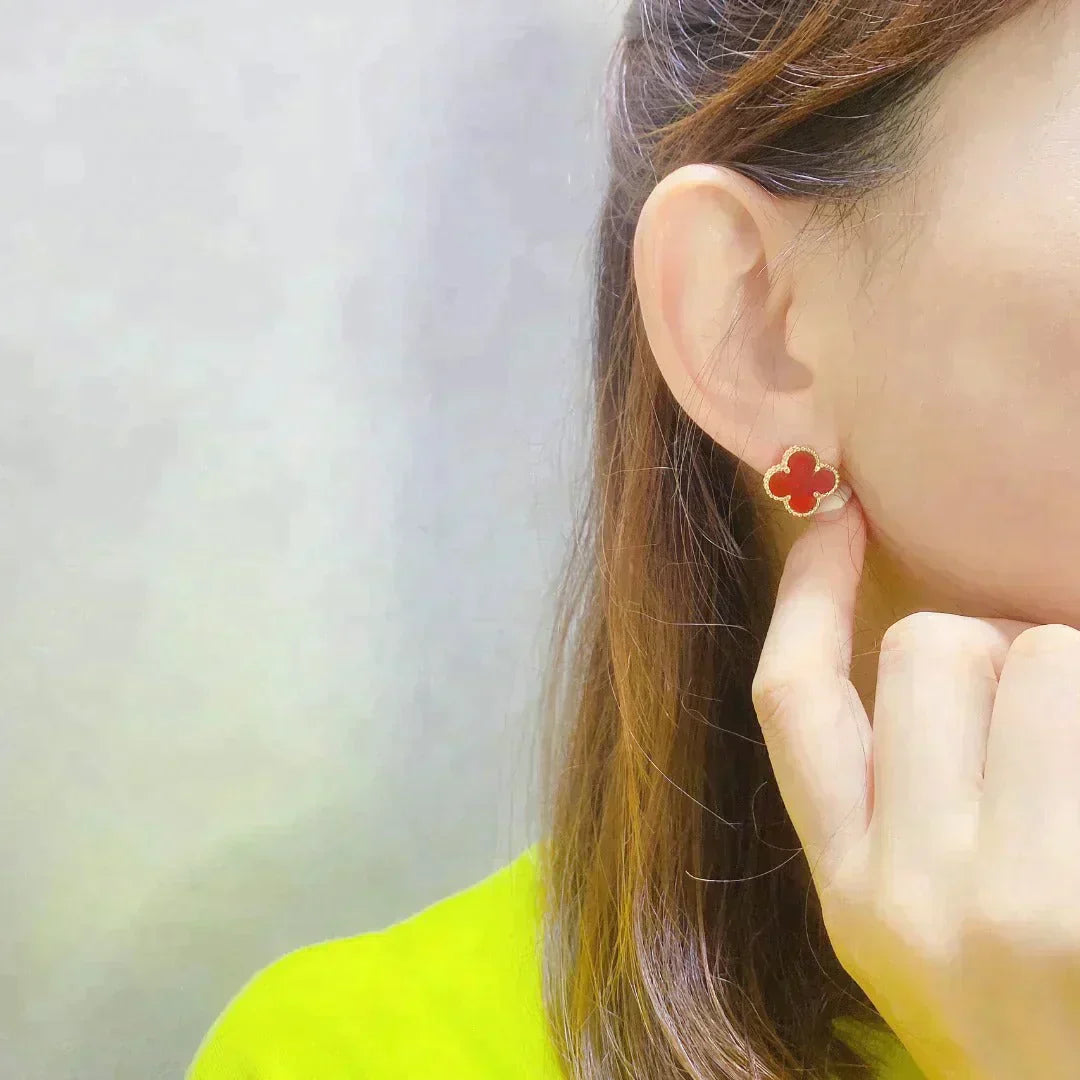 Clover Medium 1 Motifs Carnelian  Earrings – LUX VERSE Luxury Designer Fashion Outlet
