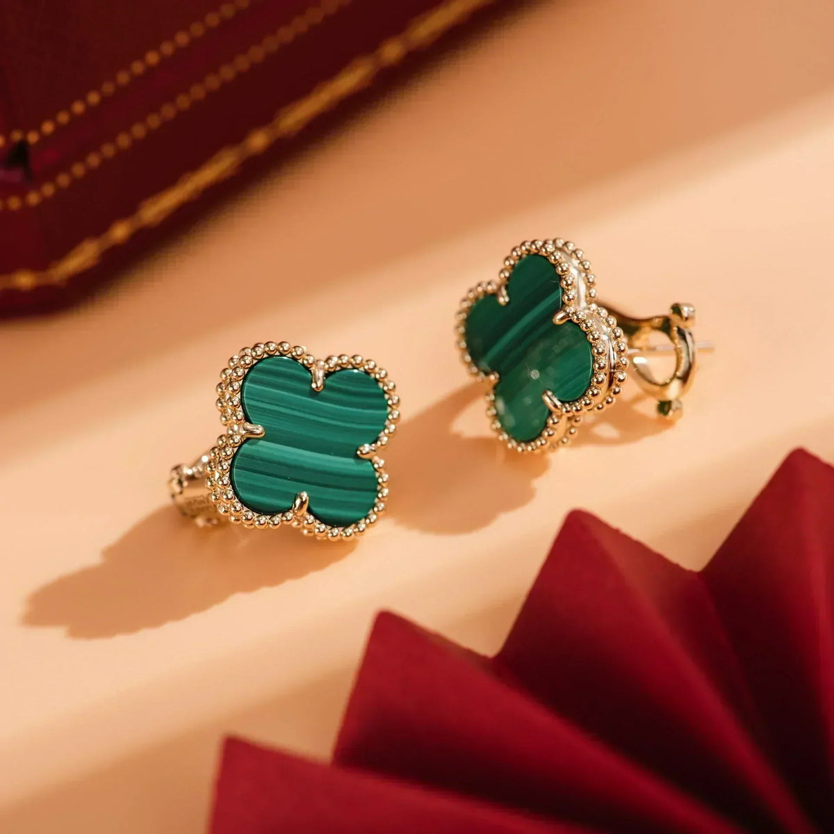 Clover Medium 1 Motifs Malachite  Earrings – LUX VERSE Luxury Designer Fashion Outlet