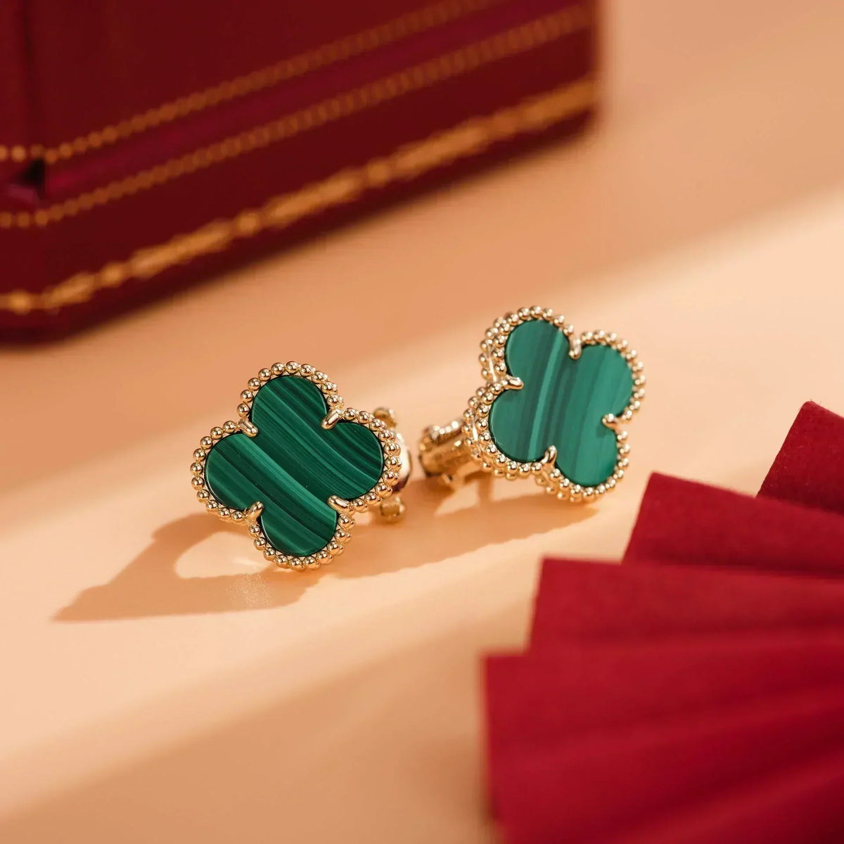 Clover Medium 1 Motifs Malachite  Earrings – LUX VERSE Luxury Designer Fashion Outlet