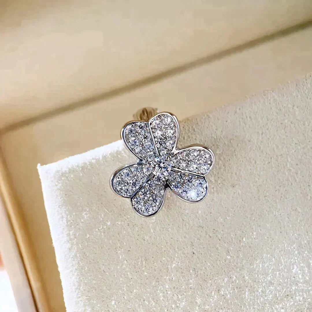 Clover Comos Diamond Earrings Silver – LUX VERSE Luxury Designer Fashion Outlet