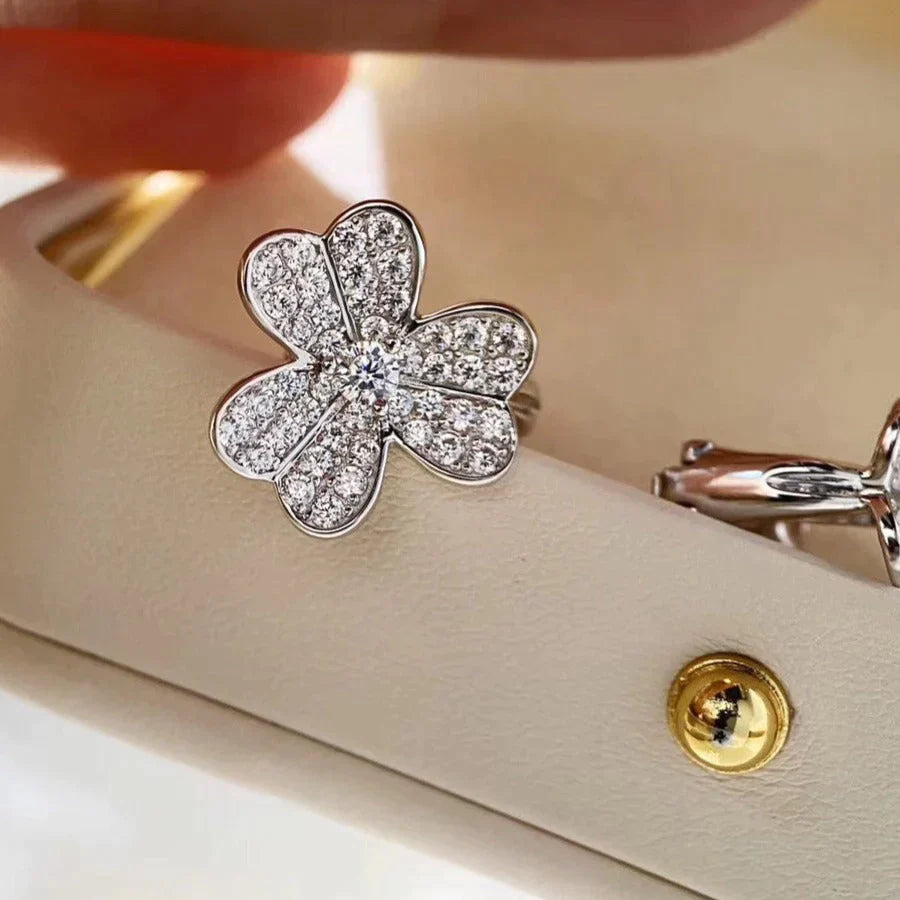 Clover Comos Diamond Earrings Silver – LUX VERSE Luxury Designer Fashion Outlet