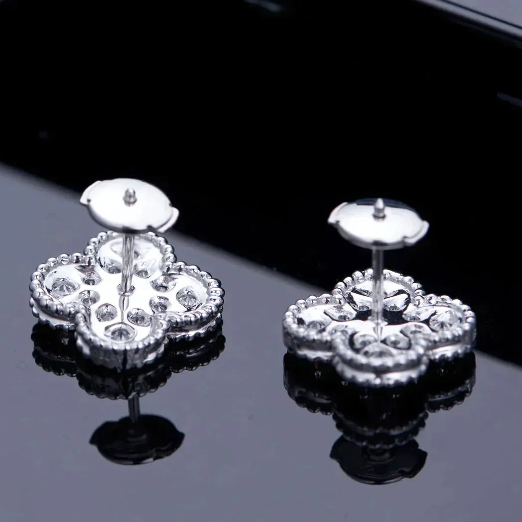 Clover 1 Motifs Diamond Stud Earrings Silver – LUX VERSE Luxury Designer Fashion Outlet